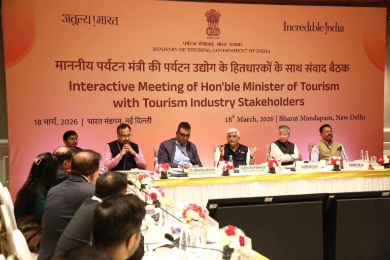 Tourism Minister reviews strategies to boost global & medical tourism