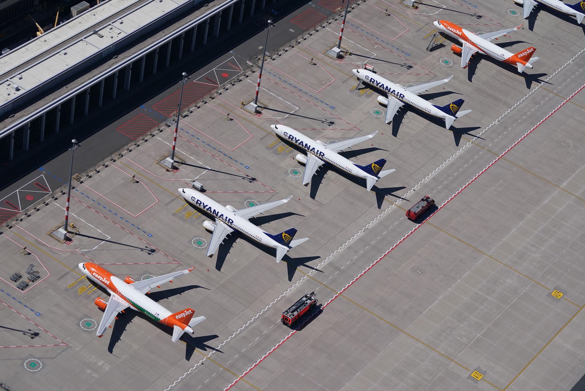 global airline crisis 2026