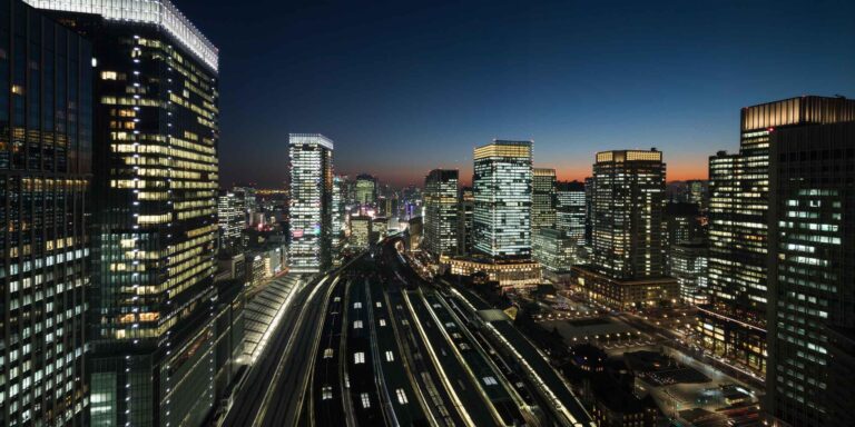 Four Seasons Hotel Tokyo luxury boutique hotel Marunouchi reopening 2026