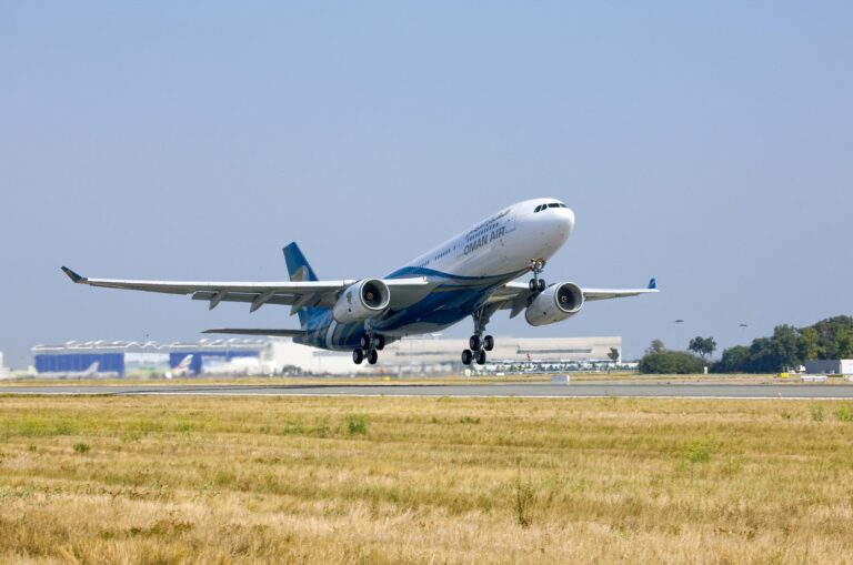 Oman Air flight resumption 2026