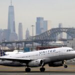 United Airlines expands into Asia