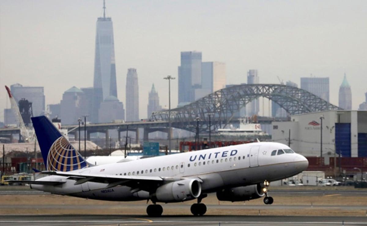 United Airlines expands into Asia